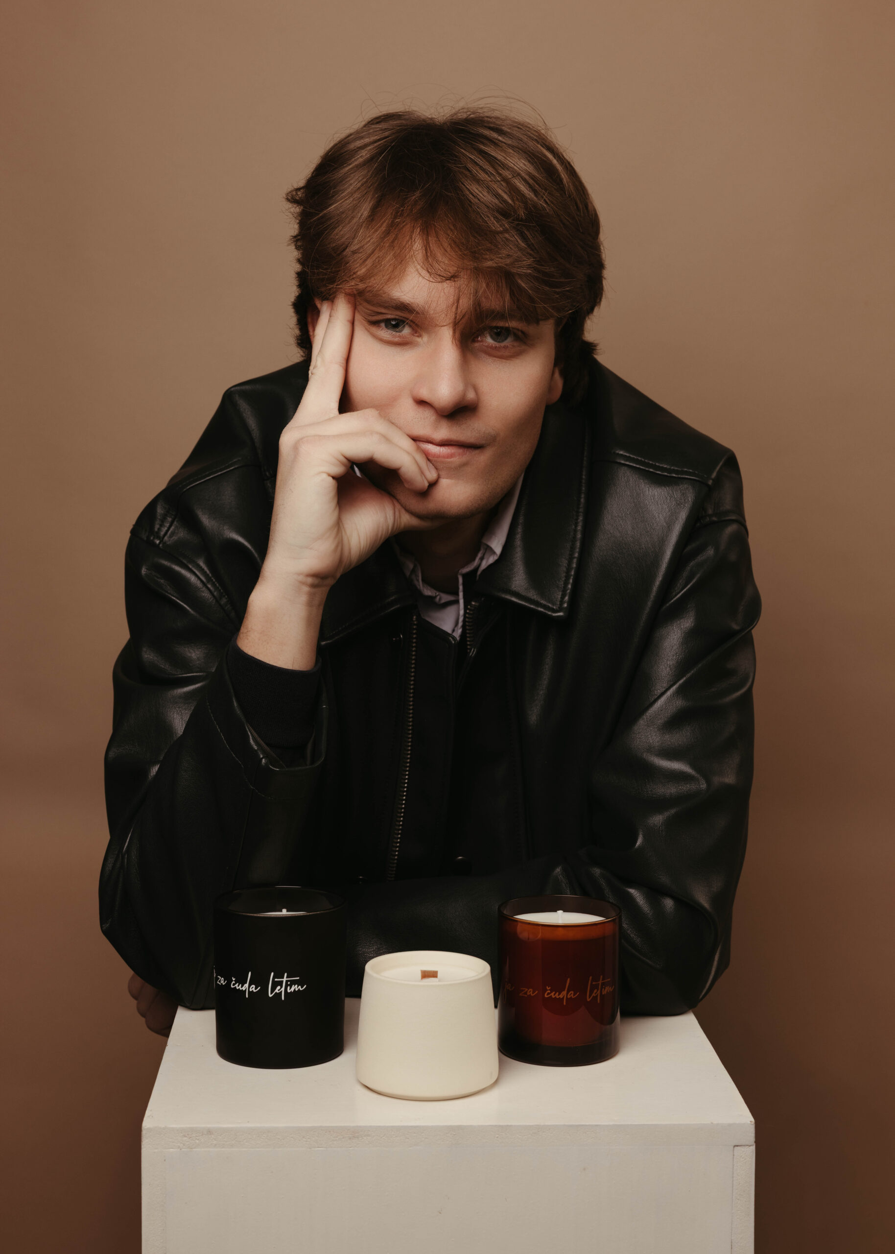 SMEĐA MIRISNA SVIJEĆA - Slika 8