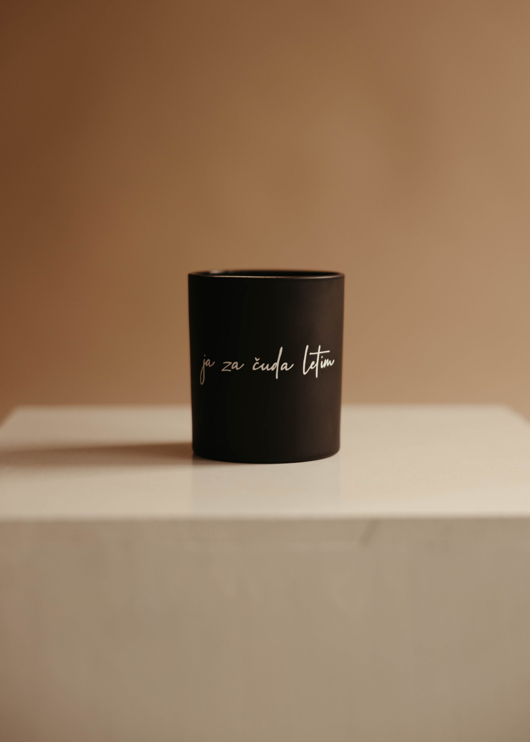 CRNA MIRISNA SVIJEĆA