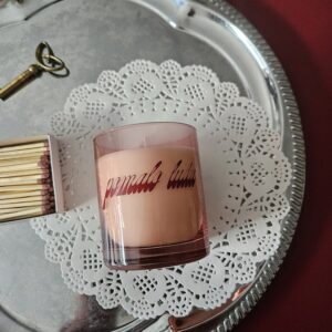 MIRISNA SVIJEĆA Pomalo luda